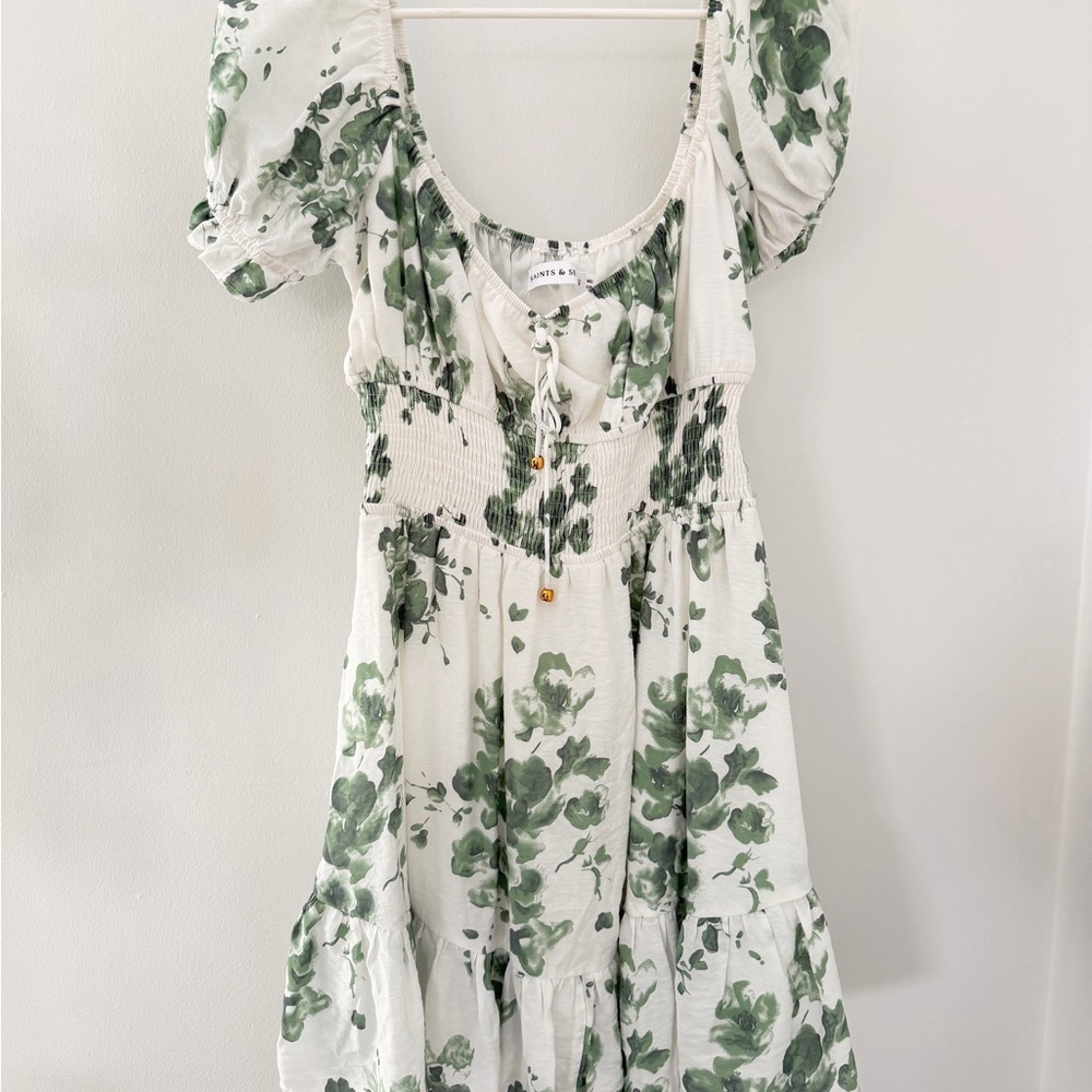 Saints + Secrets Green Floral Puff Sleeve Smocked Midi Dress – Size M